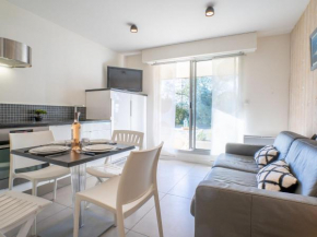Studio Les Pieds dans l'eau by Interhome